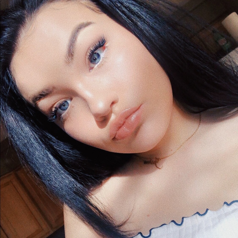 Meet your Posher, Chlo